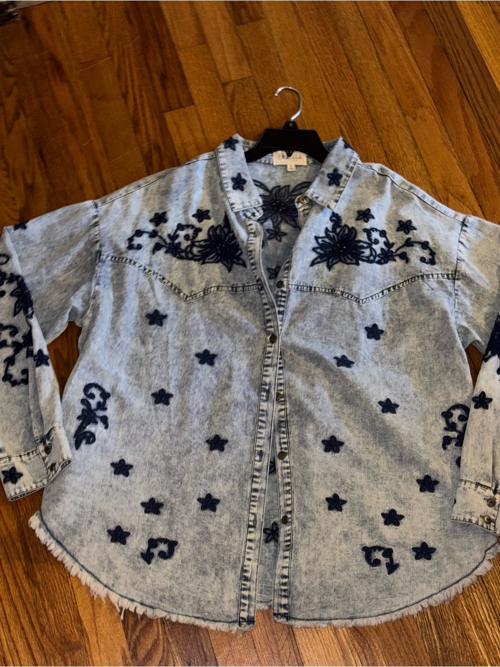 light-wash denim shirt by Oli & Hali size XL